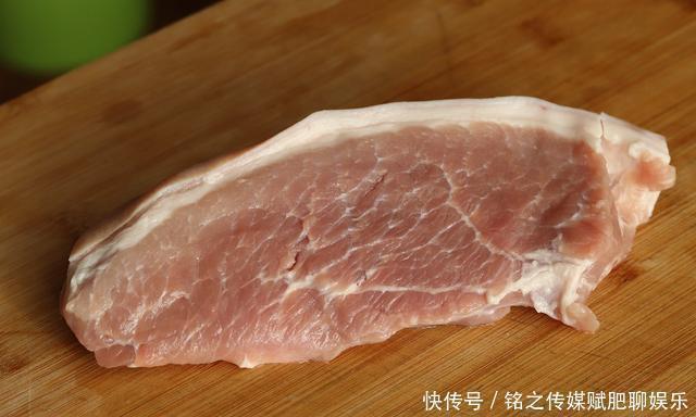 冰箱拿出来的冻肉,万万不要用水泡!教你一招,吃起来跟鲜肉一样