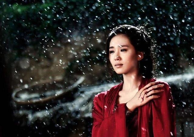 红绳|下海系红绳,从良断青丝,古代青楼女子为何在腰间系一根红绳