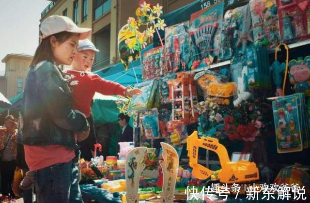 文小|70岁老人被送进养老院,含泪诉说老了才懂,生男生女真不一样