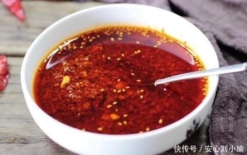 辣椒面50克|辣椒油,很多人都做错了,难怪没有香辣味大厨这样做才对