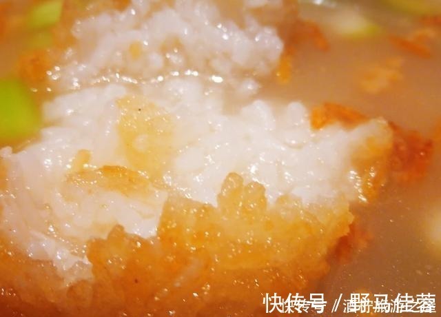 恒牙|7岁男孩乳牙未掉,恒牙又长,医生检查后说道幸亏来得及时