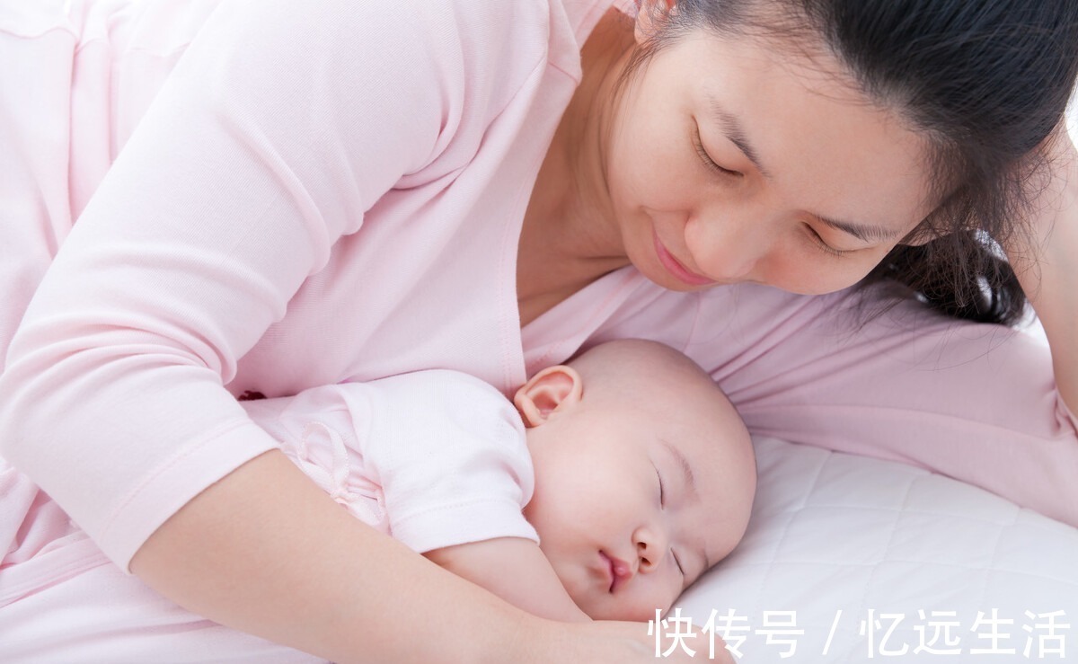 宝宝|新生儿睡姿采取什么方式好仰睡、侧睡、趴睡到底哪个才合适