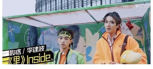 主题|这!就是潮流打造主题橱窗 助力校服兄弟夺得第一