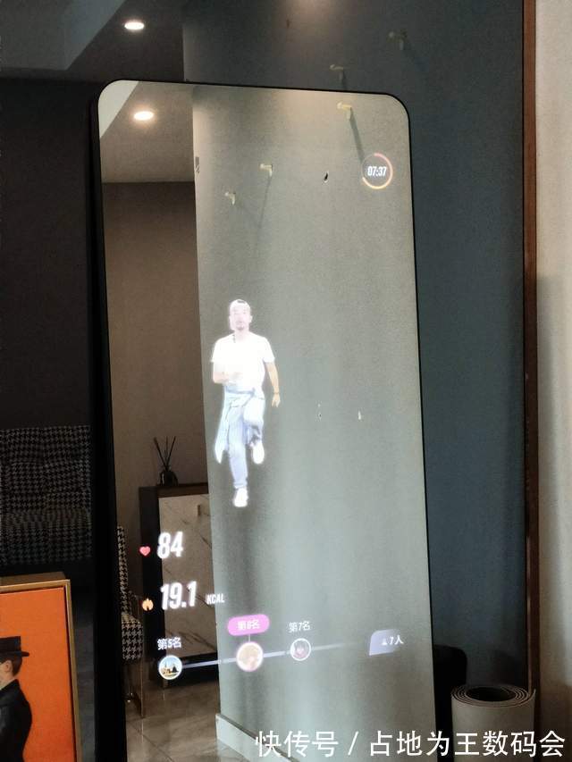 健身镜|FITMORE健身镜体验:随时随地专业健身,在家用魔镜也能众乐乐!