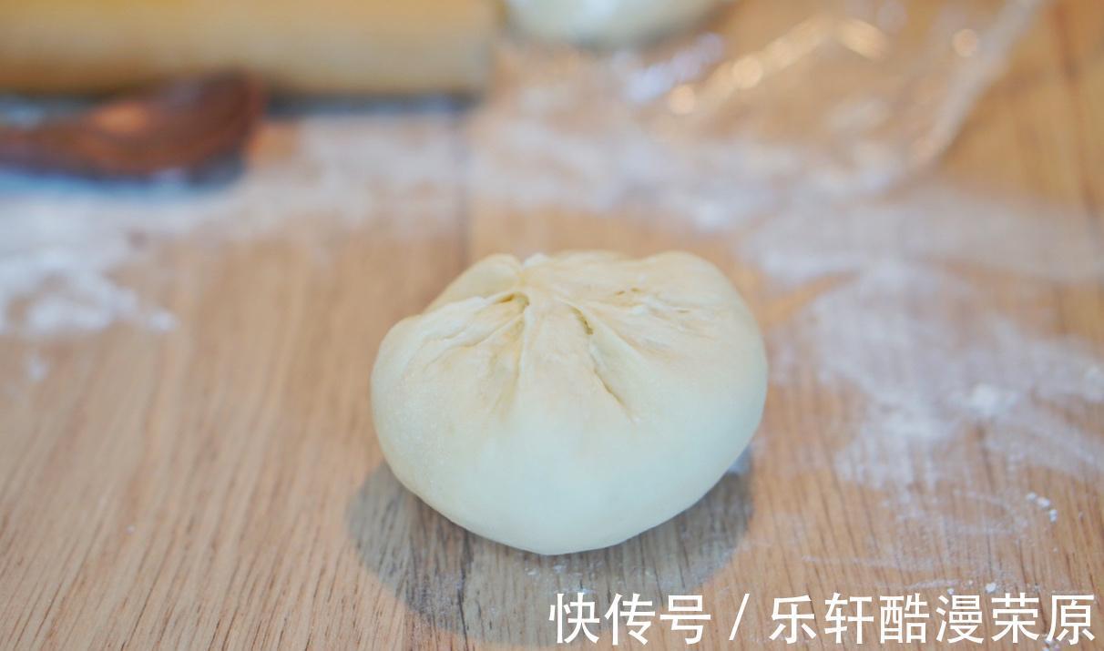 日式|吃一次就能爱上的日式红豆包，喧软好吃，做法也简单