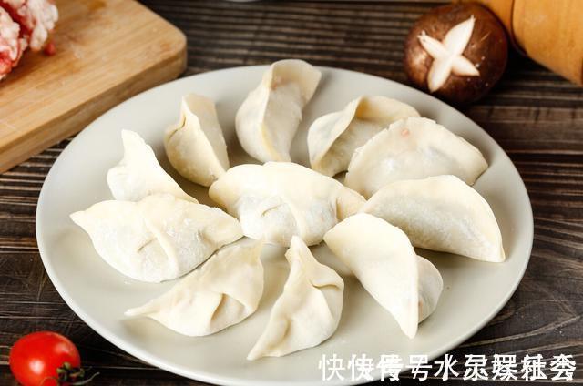 平安|大年初一,老传统不能丢,牢记4吃3不吃,寓意平安顺遂富有