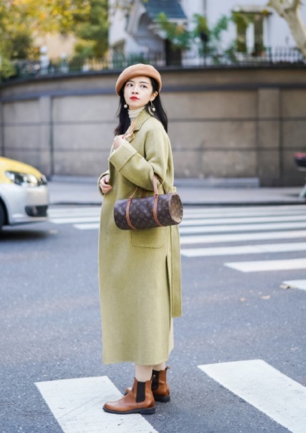 穿搭|三木时尚博主冬季穿搭指南!大衣搭配针织衫和半身裙,高级优雅!