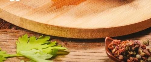 健脾养胃 补气血——灵芝莲子清鸡汤|食疗养生汤 | t,nbbengnewid_da00ce235e4974914e4927c858cb8b82,nbbengdupid1_84898e69f73d4196,nbbnty_t,nbbrs_650_0,nbbr___0__210,nbbc_,rtype_channel,nbbp_channel,channel,nbby_ZGF0dQIwAXVybF90eXBlAgEBc3RpZA