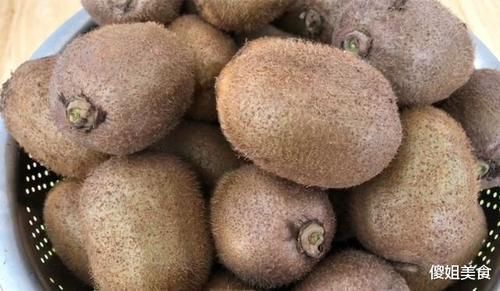 聪明|猕猴桃放锅里蒸几分钟,太聪明了,用途拿钱难买,早知道就好了
