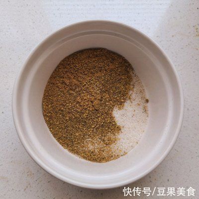 丸子|朋友一来就做鸡胸肉丸子，吃得皆大欢喜好回家