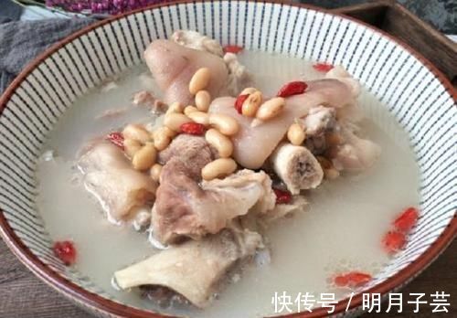 宝妈|这些所谓的“下奶食物”只催肥，不催奶！宝妈要催奶记住这几条！