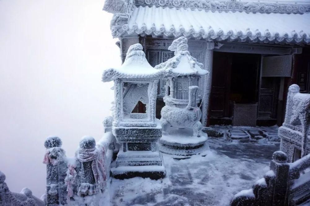 风雪|风雪武当山，仙境藏玄机！大雪封山时，道人、隐士都在干什么！