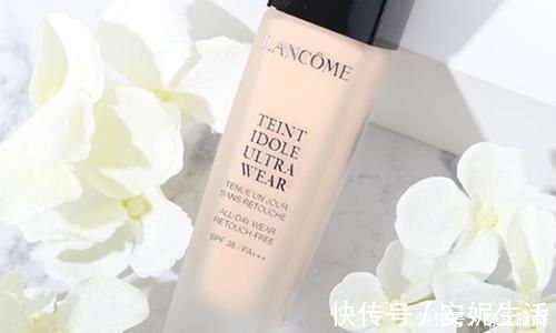 油皮|公认好用的5款大牌“粉底液”,上妆服帖持久不脱妆,值得入手