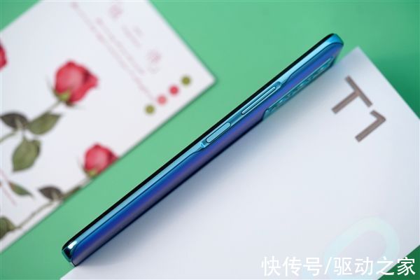 cpu|120Hz高刷+5000大电池 vivo T1电光青图赏