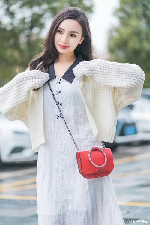 “王炸裙”好看又撩人，2021就买它！