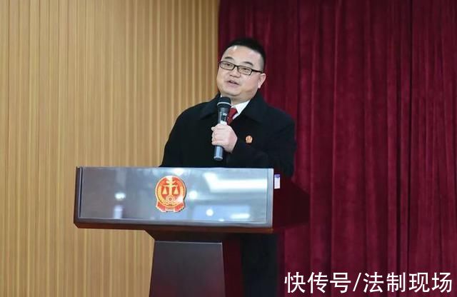 周斌$“音”梦而生“唱”响未来新都法院举行“新法和声”合唱团首唱仪式