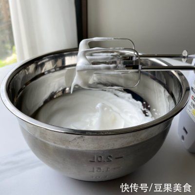 孤独的美食家|超简单｜比戚风蛋糕还好吃??鸡蛋热香饼