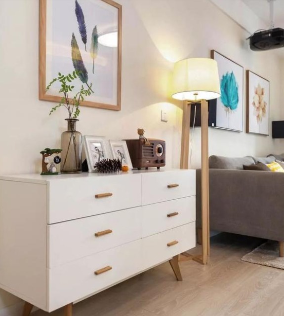 墙面|她家不到80平米，进门就被玄关吸引住了，客厅温馨漂亮，太喜欢了