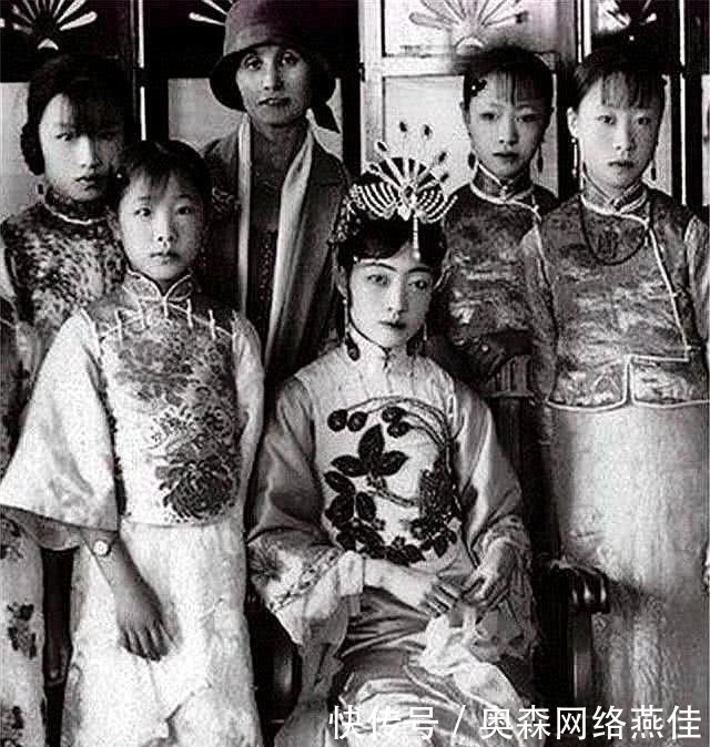 清朝|清朝妃嫔们年轻时有多美?惊艳时光