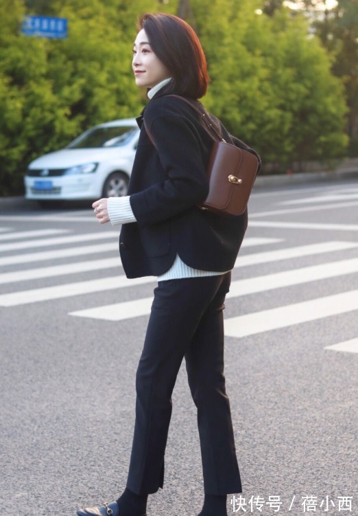 半身裙 简约、精致、优雅、高级,这就是“毛呢外套”穿搭的范,值得参考