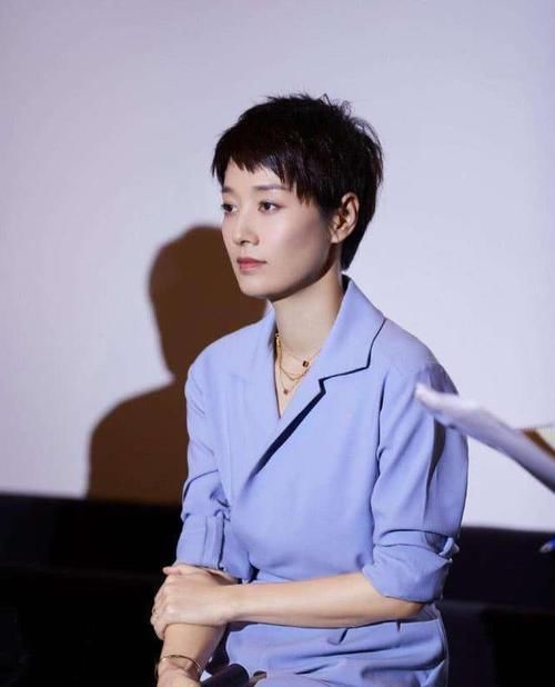 ?女生一旦有这5个“特征”，就剪掉你的长发吧，短发更适合你