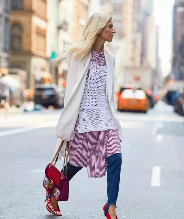 “打底裤”就要失宠了！今年流行的是“体操裤”，时髦遮肉又显瘦