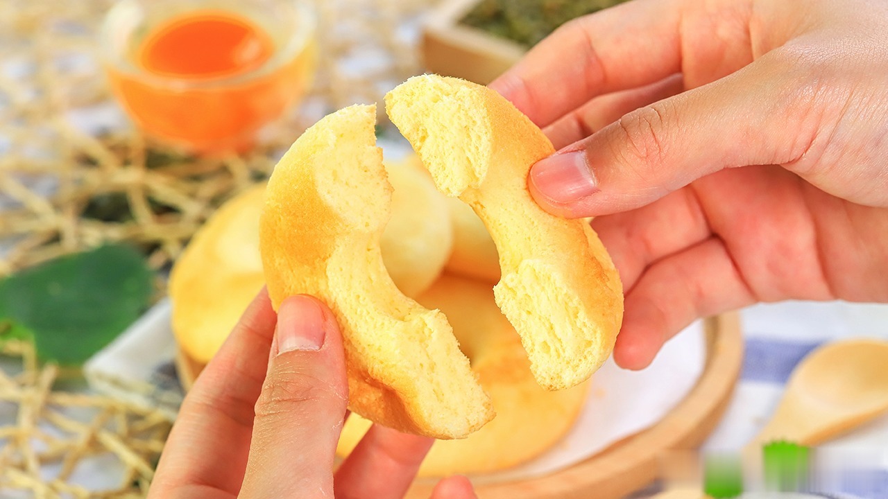 宝宝|2个鸡蛋1杯酸奶就能做！宝宝的主食、零食都有了