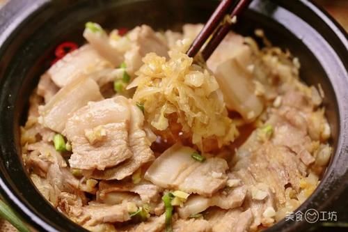  冬天最喜欢的暖胃吃法，热热乎乎煮一锅