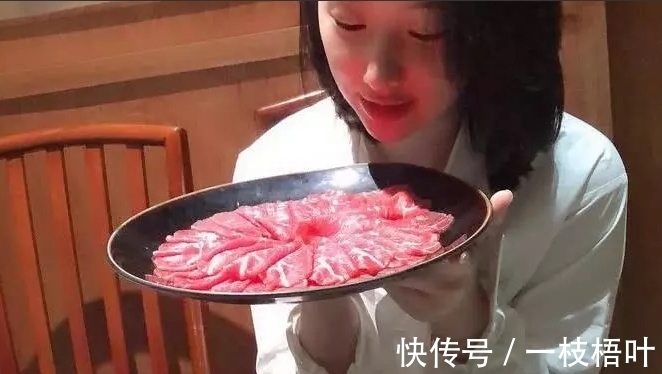 减肥|韩国女生爱吃牛肉更爱健身,身材火辣吸睛,网友直呼不公平