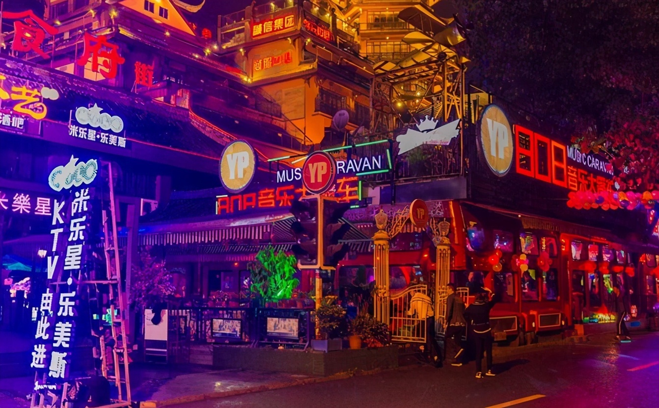 好玩|国内适合学生党去的五大城市,好玩还不贵,去打卡祖国的大好山河