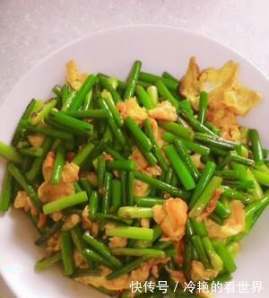 家常快手菜,蒜苔炒鸡蛋,做法简单,美味营养,一道不错的家常菜