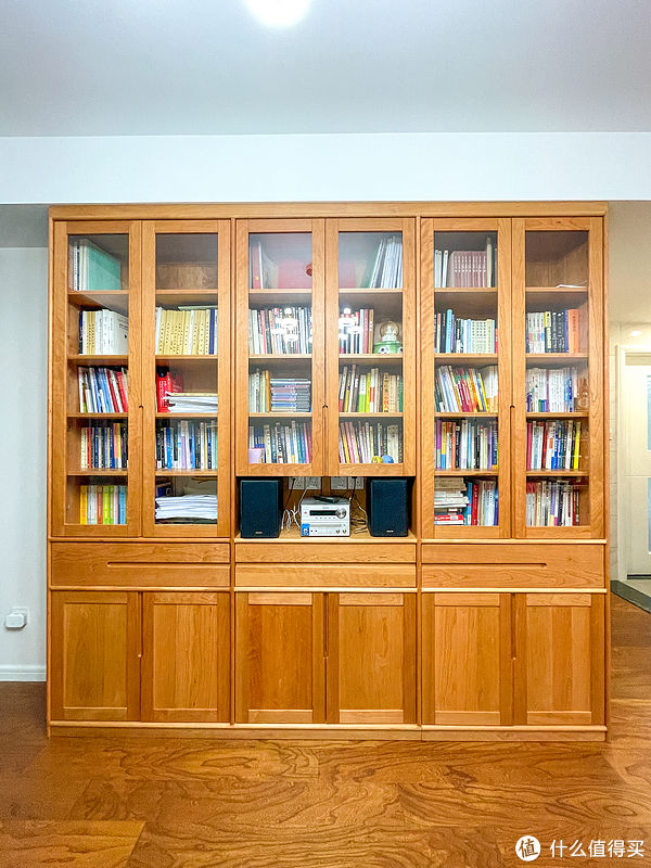 书桌|开门见厅小户型,留出1㎡给玄关加点戏,空间利用率狠狠拿捏