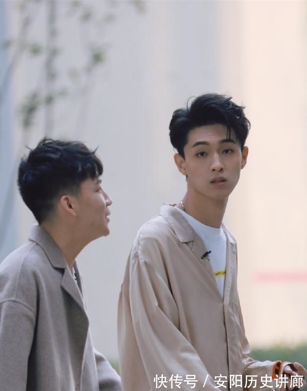 德云社陶陽開始跨界，與老秦等一起錄制綜藝了，網友：總比閑著強