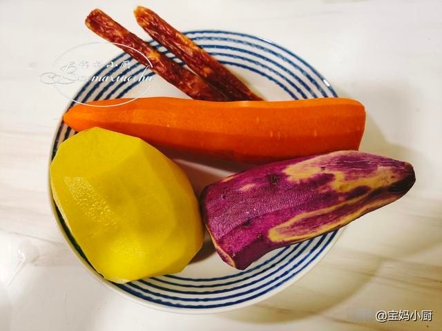 建议早餐常吃这款饼，手不沾面，简单省事又快手，有营养吃着健康