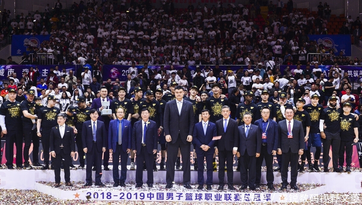 下架|央视推出辽宁纪录片惹怒球迷,仅一天下架,被指不尊重宏远篮球