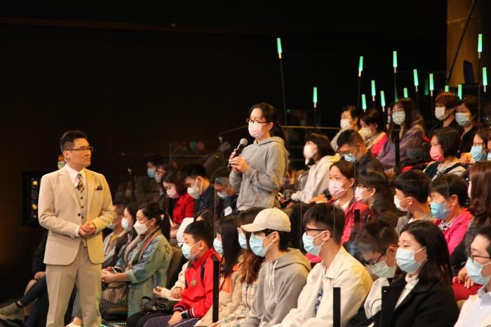 各界人士讨论香港住屋问题:释放郊野边陲地带利多于弊