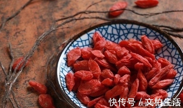 食用枸杞|枸杞虽好,但不是所有人都能吃,三种人越吃身体越差,早知早受益