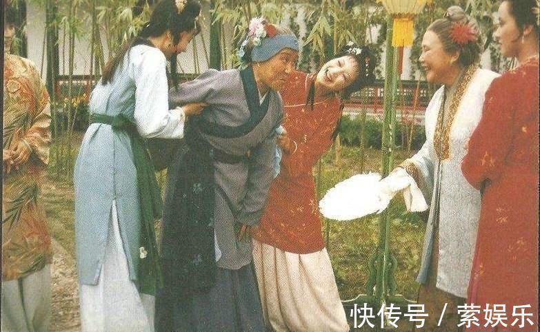 贾母$王熙凤和刘姥姥的高情商,二人皆未夸黛玉美貌,却都让贾母很得意