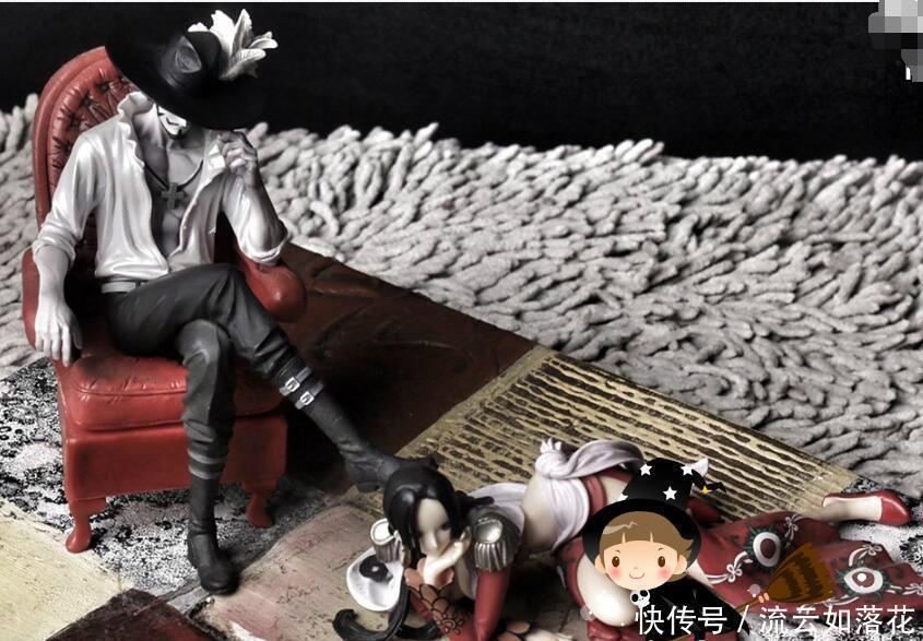 向红|网友做手办恶搞鹰眼,把路奇当宠物,向红发借黑刀