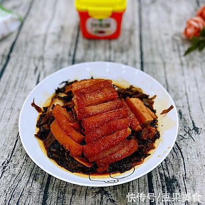 料酒|神秘美味年夜饭必备：梅菜扣肉，今晚请偷偷吃