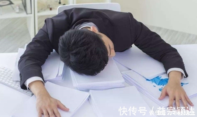 排尿|公认加速男性衰老的7大习惯，抽烟只排第5，第1很容易被人忽略