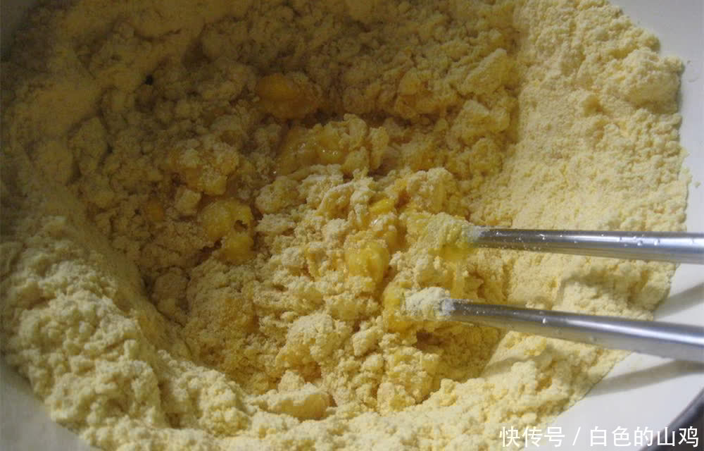 翘嘴|民间手竿钓翘嘴绝杀钓法:鸡蛋糊糊包食钓,钓大翘嘴很给力!