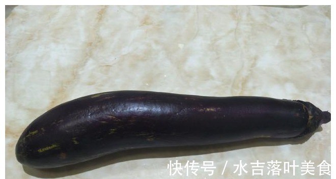 茄子皮|红烧茄子简单好吃的做法,茄子不吸油不变黑,吃起来真香!