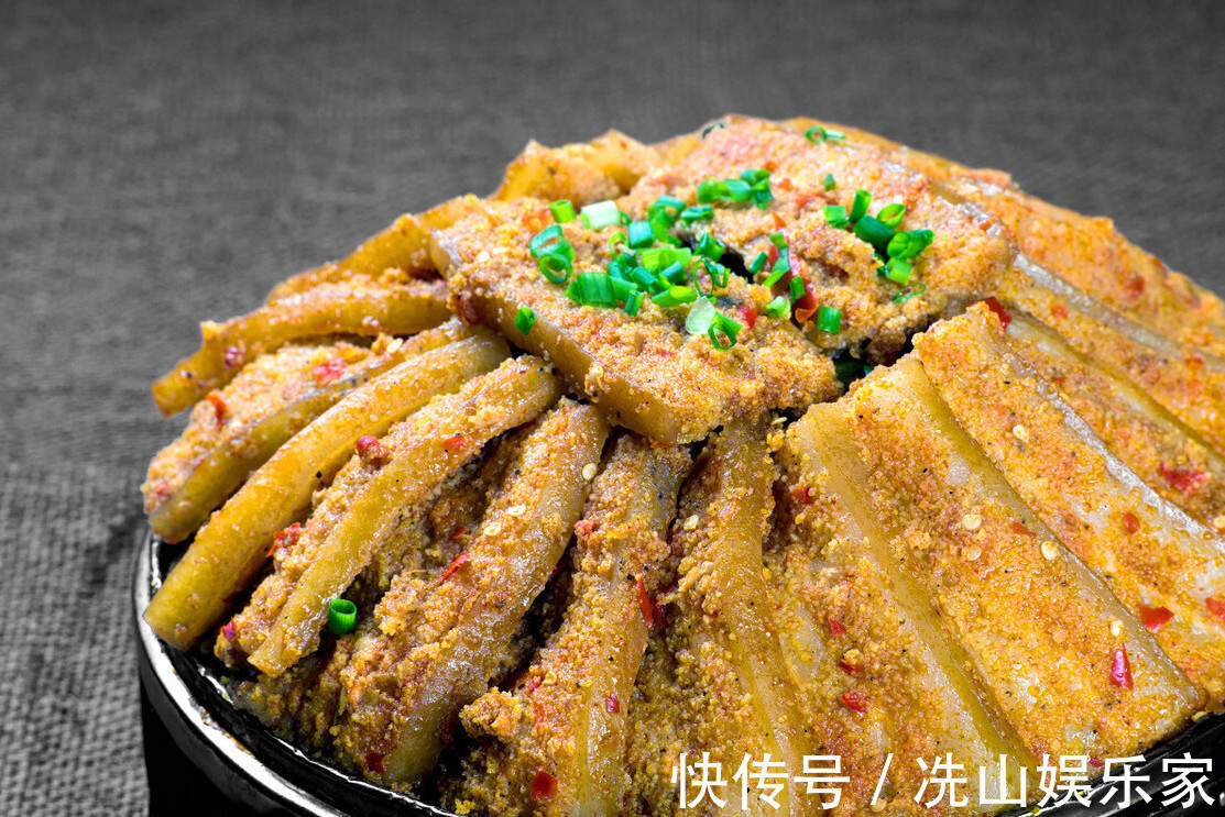 蒸肉米粉|粉蒸肉不能直接上锅蒸，学会2个技巧，五花肉酥烂入味不夹生