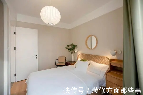 三居室|140平简约风三居室,封闭露台扩大客厅休闲工作两不误