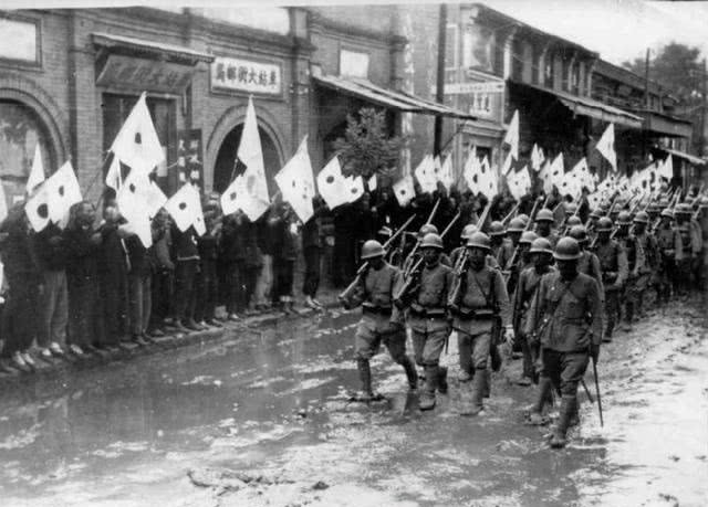 留华|日本投降后,几十万侨民滞留中国东北,大量日本女人留华生子