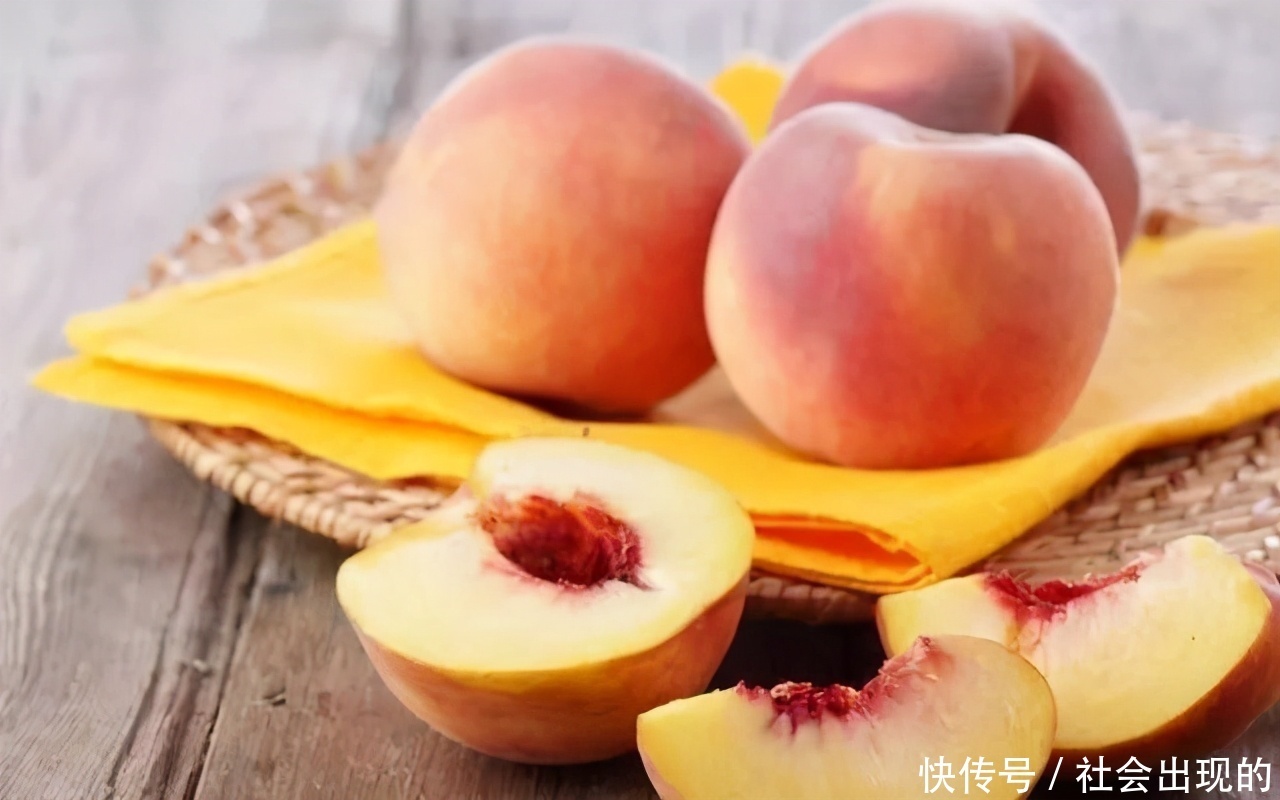 食物|女性不想显老,不妨多吃3种食物,排毒养颜,皮肤更光滑