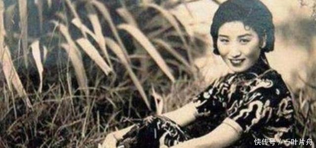 为活命躲在深山30年,病死后被老农发现,从遗物中发现了她的身份!