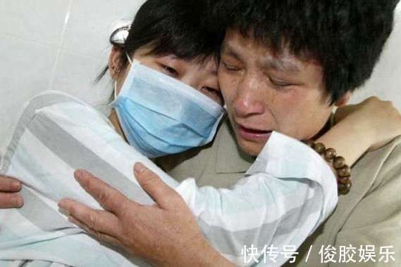 白领|32岁女白领查出肠癌离世，医生解释两个习惯害的