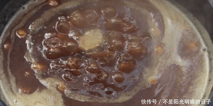 紅糖|夏天，女人別忘給自己準(zhǔn)備這零食，每天早上吃2塊，安穩(wěn)過夏天